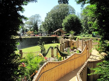 Charles Hope Close To Poultons Park Showing Here African Garden
