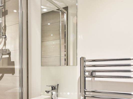 Charles Hope Apartments Birmingham Central Two Bedroom Apartment Bathroom