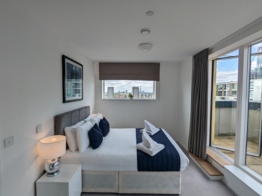 Charles Hope Millharbour Four Bed Penthouse Bedroom4