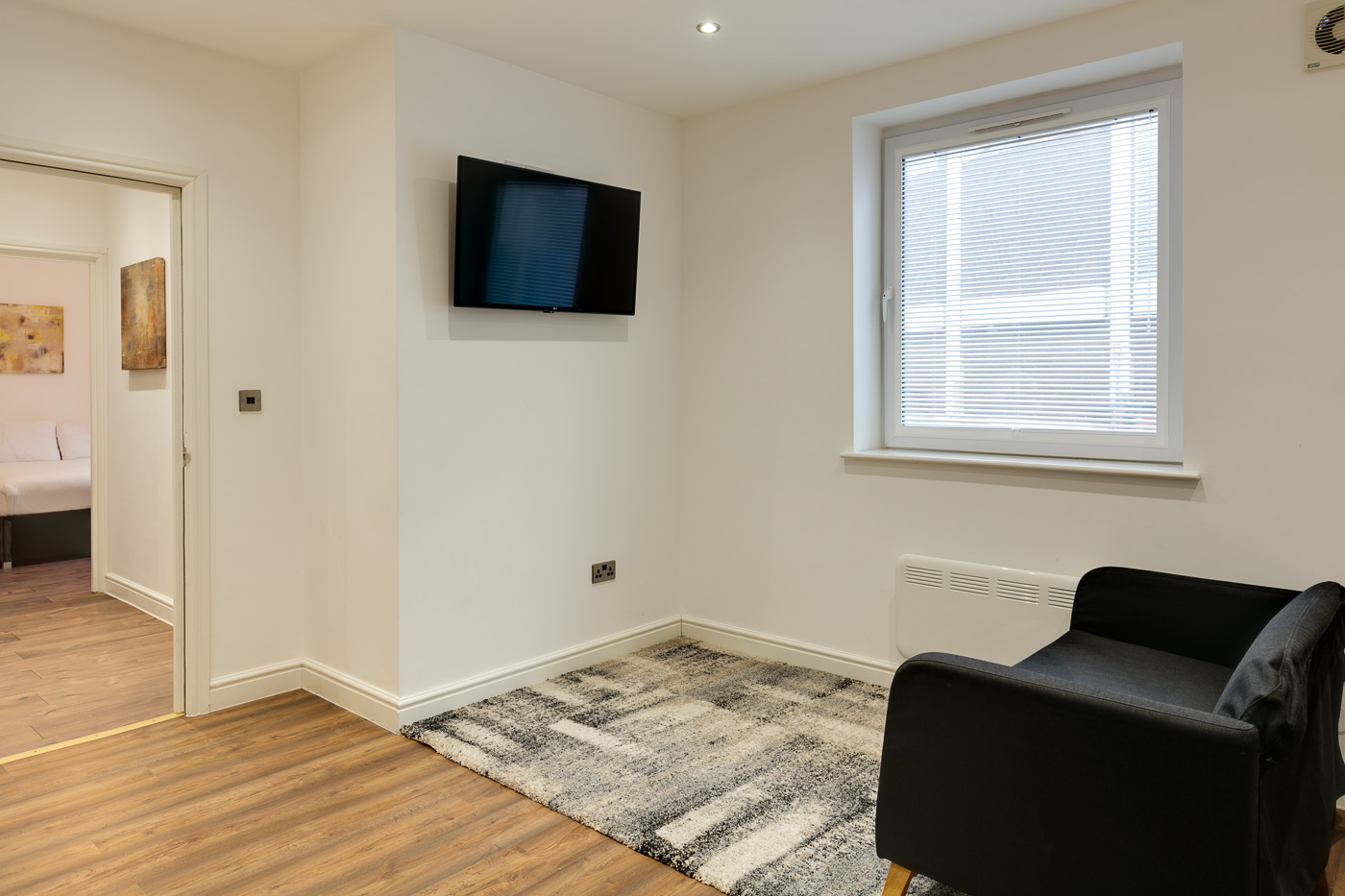 Swindon Two Bedroom Two Bathroom Serviced Apartment Open Plan Living Area 1 (1)