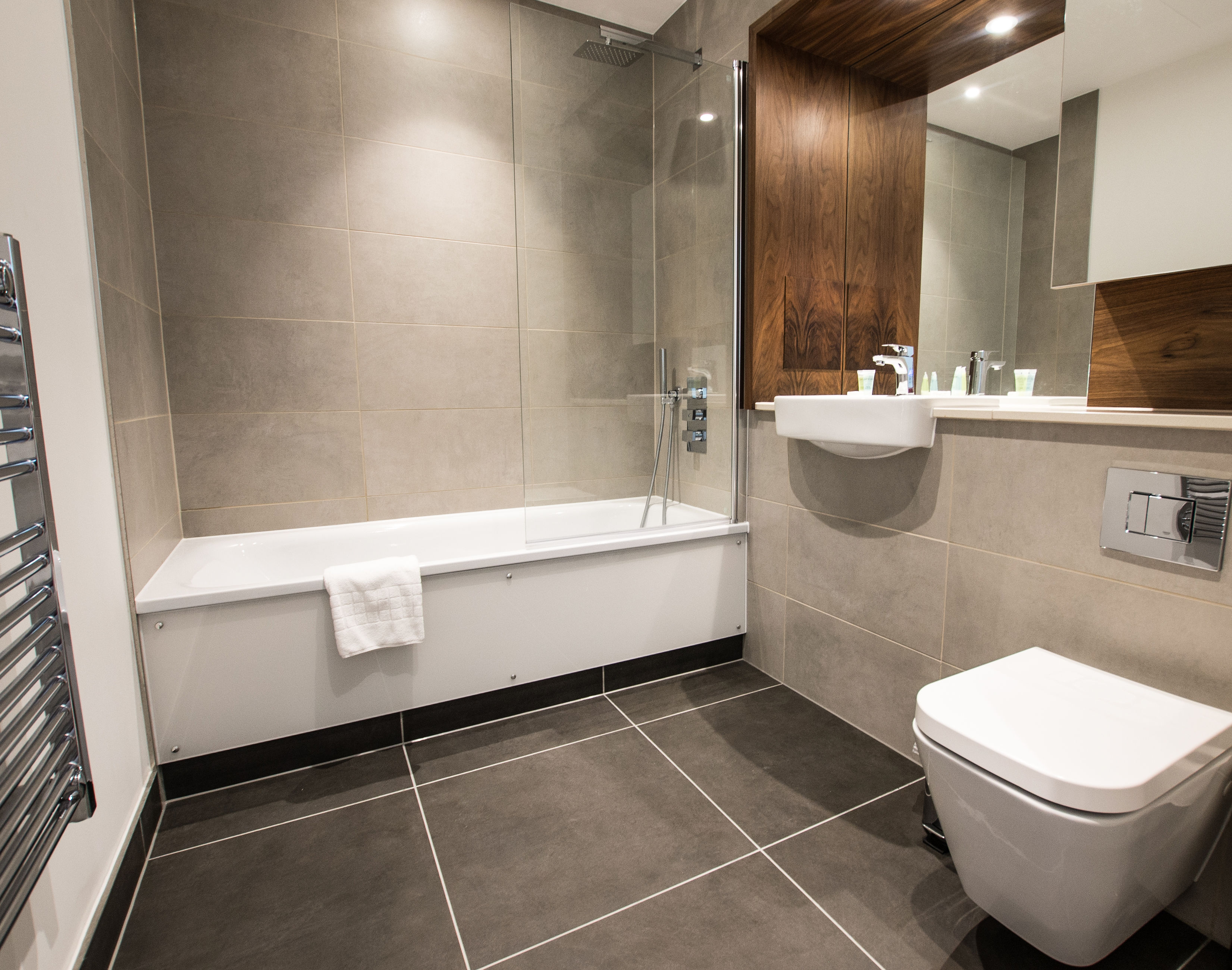 Charles Hope Canary Wharf Bathroom Bath With Shower