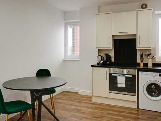 Swindon One Bedroom Executive Serviced Apartment Open Plan Dining Area