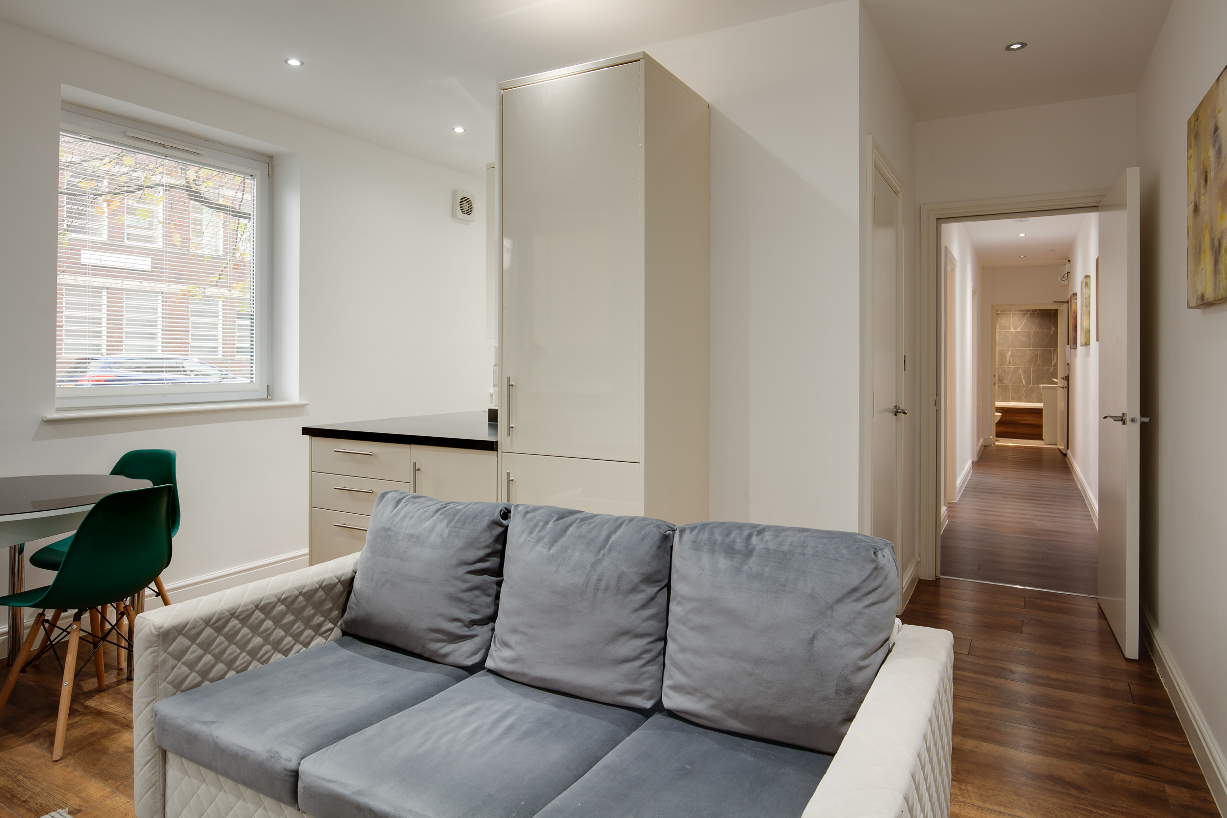 Swindon Two Bedroom Serviced Apartment Lounge Passage