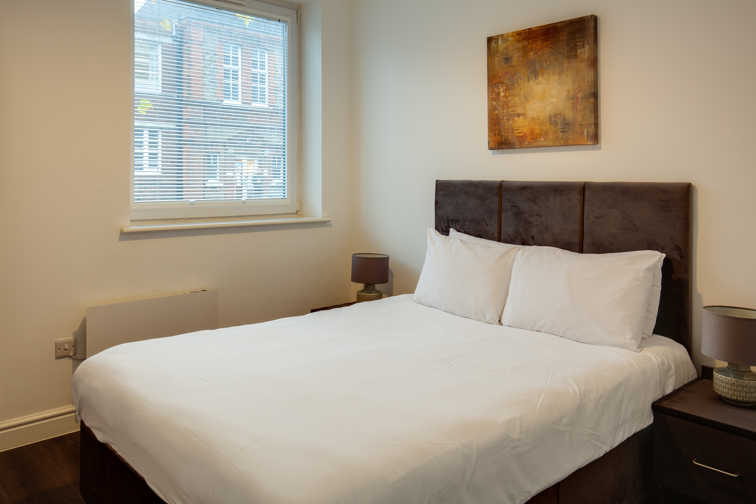 Swindon Two Bedroom Serviced Apartment Bedroom 3