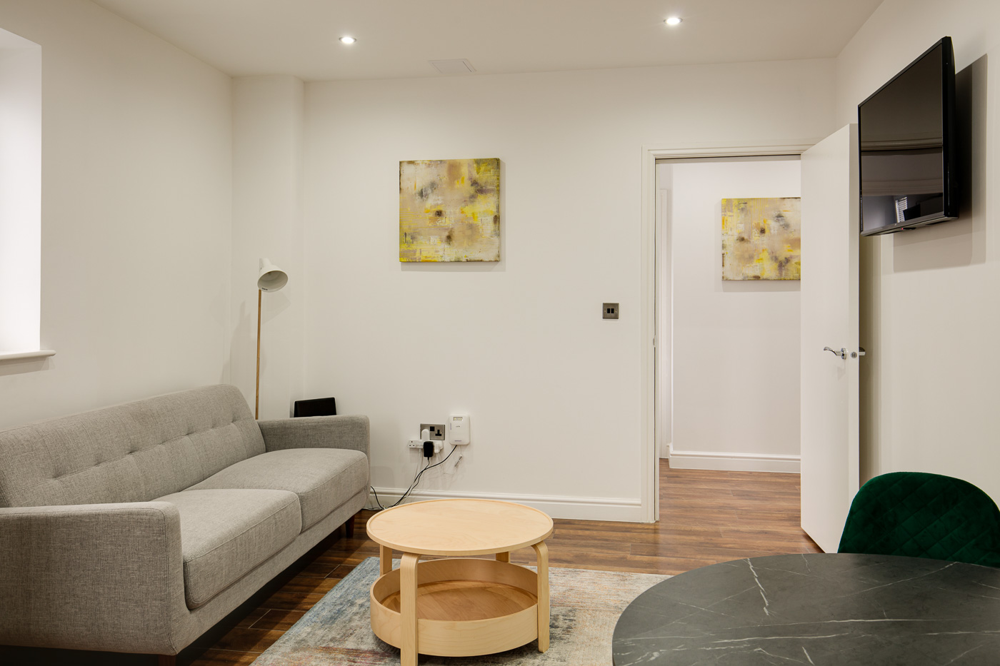 Swindon One Bedroom Executive Serviced Apartment Lounge Area (1)